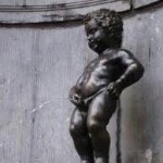 enfant qui pisse (Manneken-Pis): in bronzo, h. cm.50, fontana di Bruxelles